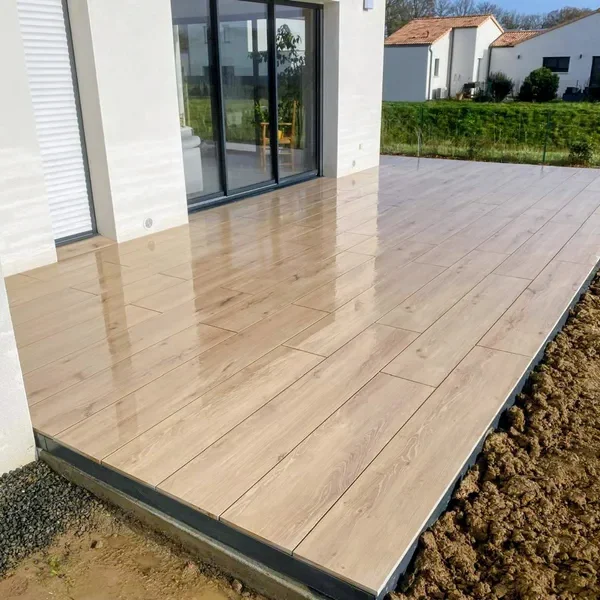 Terrasse sur plots Grès cérame paysagiste Chauché Sobelya (2)