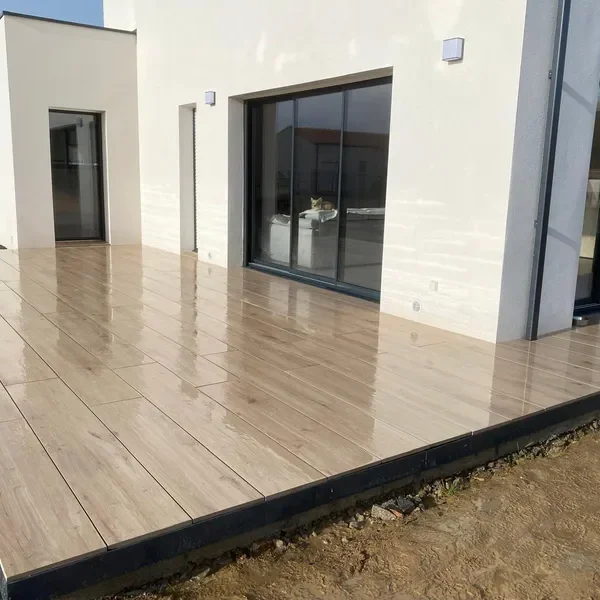 Terrasse sur plots Grès cérame paysagiste Chauché Sobelya (3)